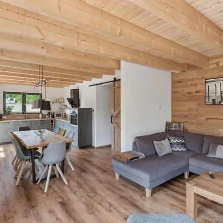 Ferienoase Plaetlinsee * Wustrow (Mecklenburg-Strelitz)