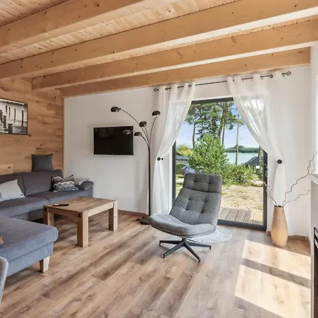 Ferienoase Plaetlinsee בית נופש